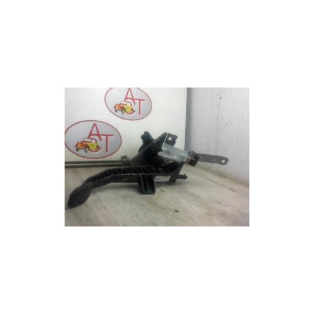 Pedalier d'embrayage FORD FOCUS III d’occasion