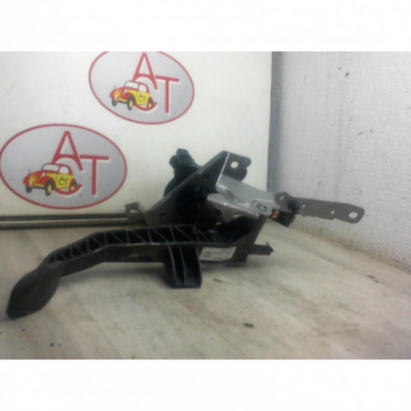 Pedalier d'embrayage FORD FOCUS III d’occasion