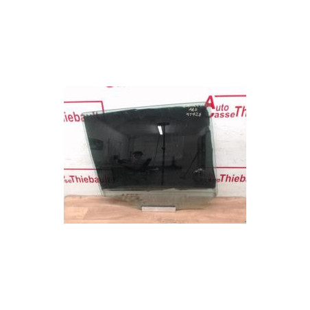 Vitre arriere droit OPEL ZAFIRA (B) PHASE 1 d’occasion