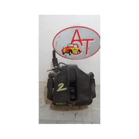Etrier avant gauche (freinage) VOLKSWAGEN PASSAT V (3B5) BREAK d’occasion