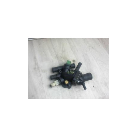 Boitier eau RENAULT CLIO II PHASE 1 d’occasion
