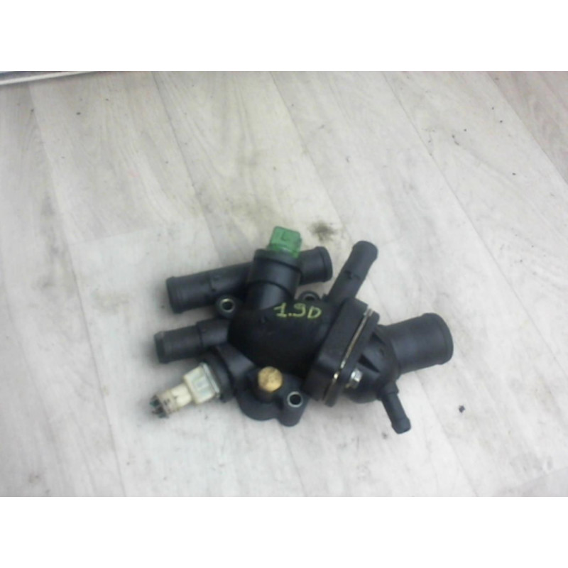 Boitier eau RENAULT CLIO II PHASE 1 d’occasion