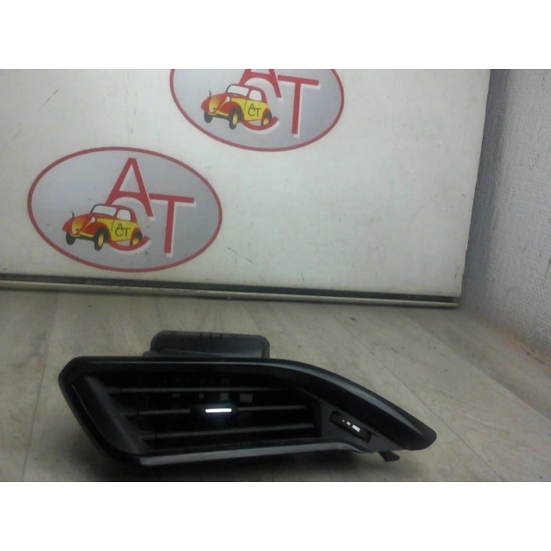 Aerateur tableau de bord avant gauche PEUGEOT  d’occasion