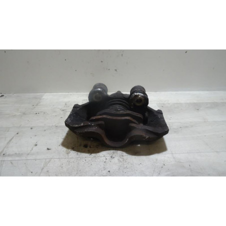 Etrier avant droit (freinage) RENAULT CLIO I PHASE 2 d’occasion