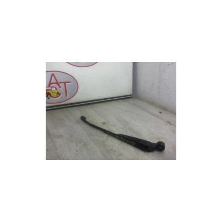 Bras essuie glace arriere TOYOTA AVENSIS II d’occasion