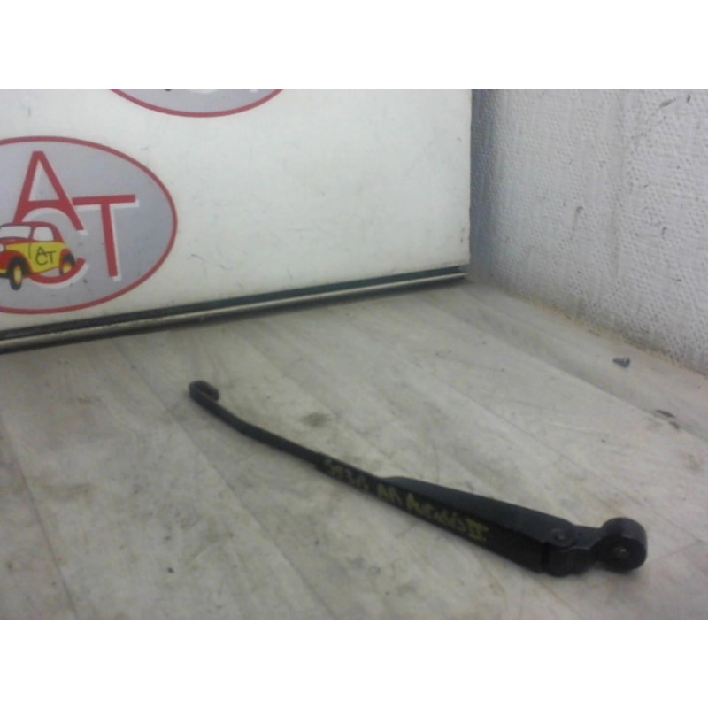 Bras essuie glace arriere TOYOTA AVENSIS II d’occasion