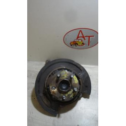 Fusee arriere gauche TOYOTA AVENSIS II d’occasion