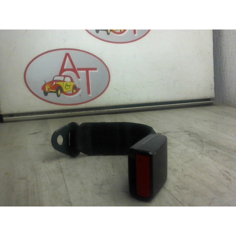 Attache ceinture arriere droit PEUGEOT 206 + d’occasion