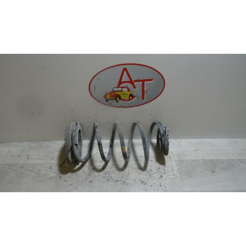Ressort de suspension arriere gauche FIAT PUNTO III GRANDE PUNTO d’occasion