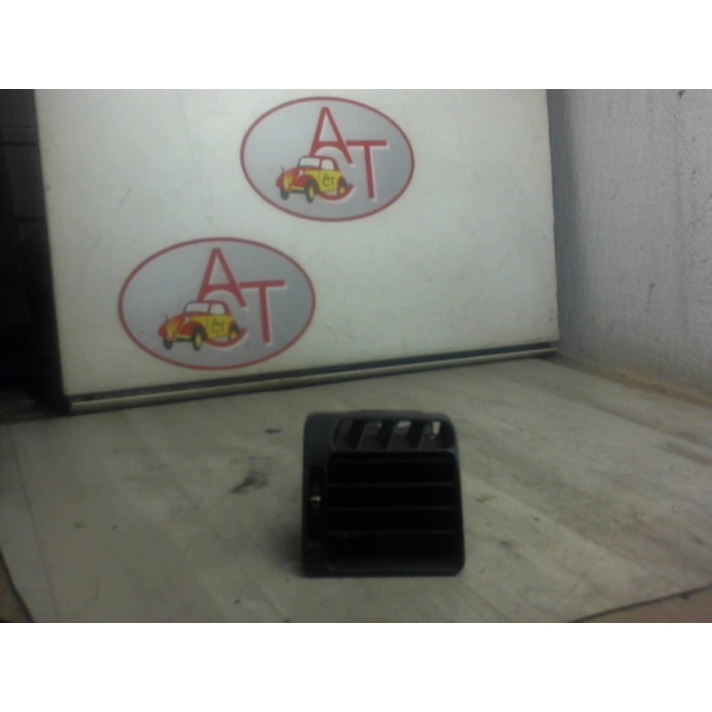 Aerateur tableau de bord avant droit LAND ROVER  d’occasion