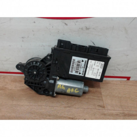 Mot. essuie glace arrière gauche AUDI A4 (B7) d’occasion
