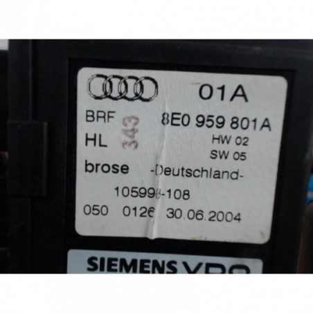 Mot. essuie glace arrière gauche AUDI A4 (B7) d’occasion
