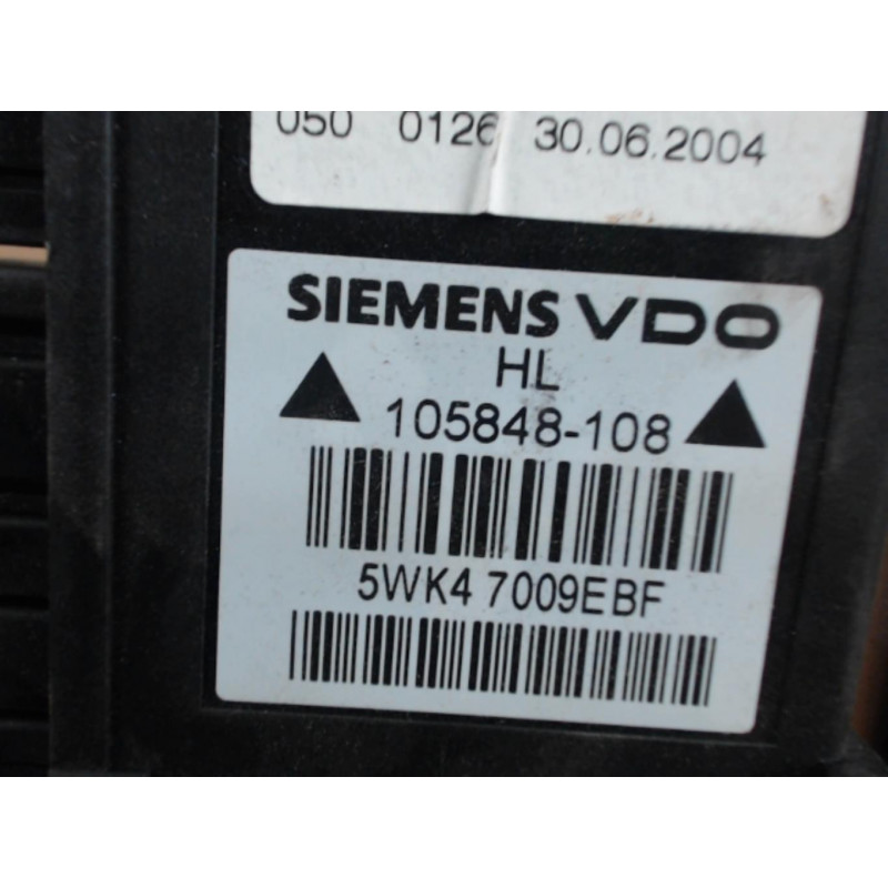 Mot. essuie glace arrière gauche AUDI A4 (B7) d’occasion