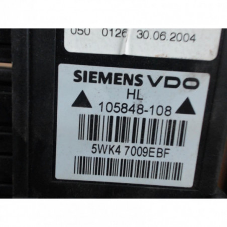 Mot. essuie glace arrière gauche AUDI A4 (B7) d’occasion