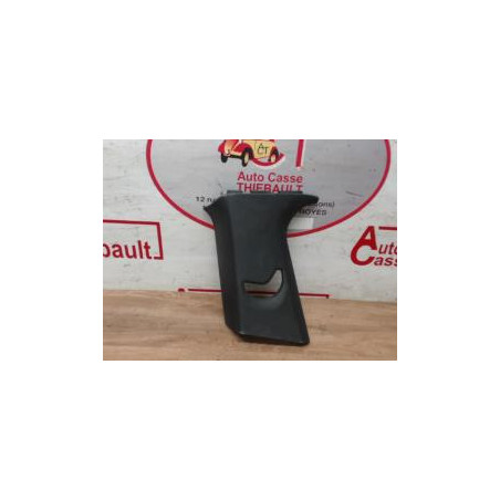 Garniture laterale arriere droite PEUGEOT 208 d’occasion