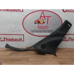 Garniture laterale arriere droite PEUGEOT 108 d’occasion