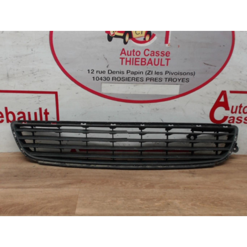 Grille de pare choc OPEL ZAFIRA (B) PHASE 1 d’occasion