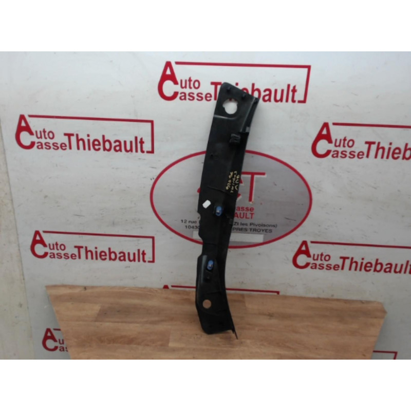 Garniture laterale arriere droite RENAULT TWINGO III d’occasion