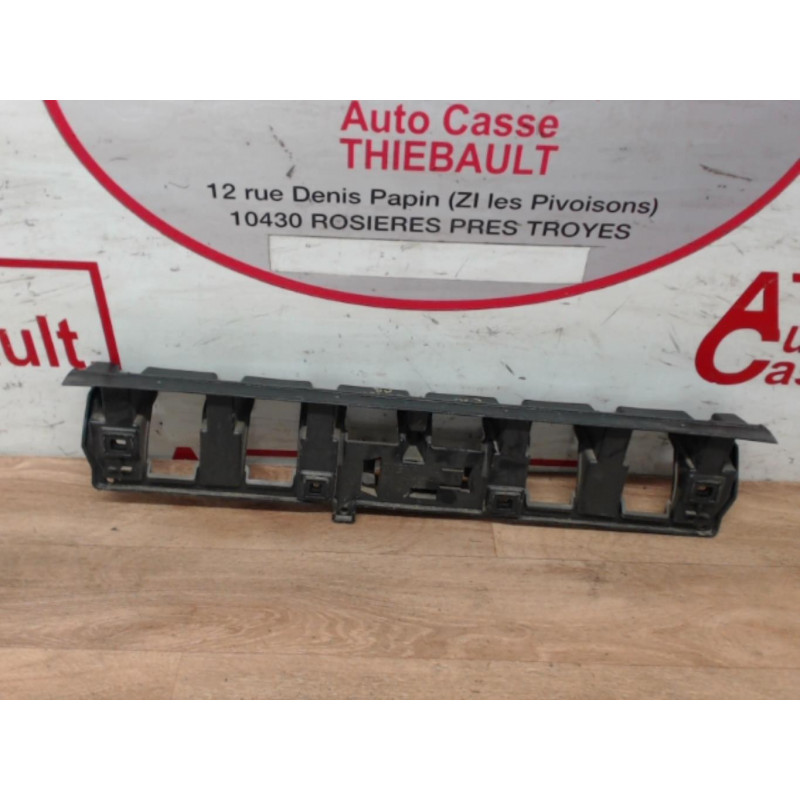 Support de pare chocs arriere VOLVO C30 PHASE 1 d’occasion