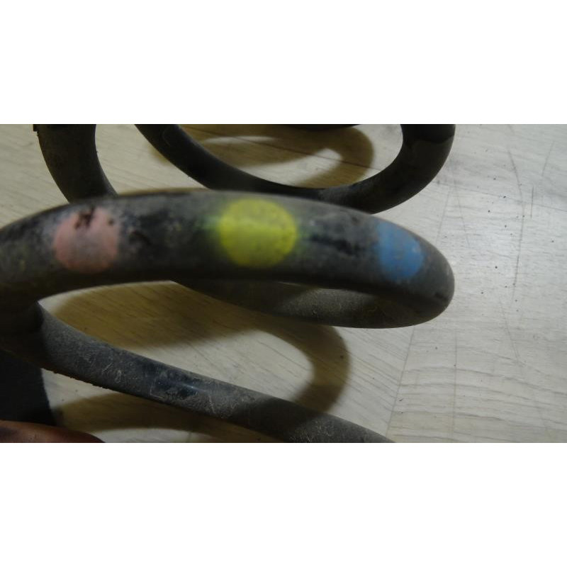 Ressort de suspension arriere droit RENAULT CLIO IV d’occasion