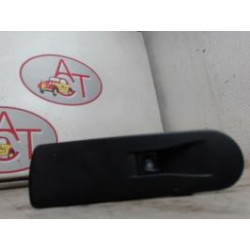 Interrupteur de leve vitre avant droit RENAULT CLIO IV d’occasion