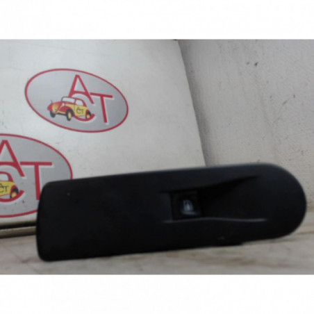 Interrupteur de leve vitre avant droit RENAULT CLIO IV d’occasion