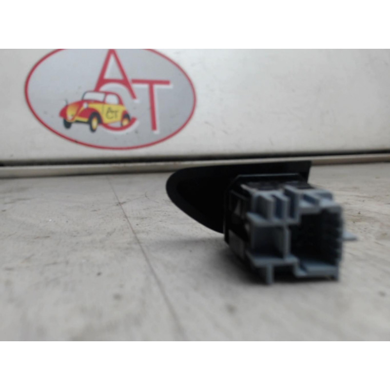 Commande de fermeture centralisee RENAULT  d’occasion
