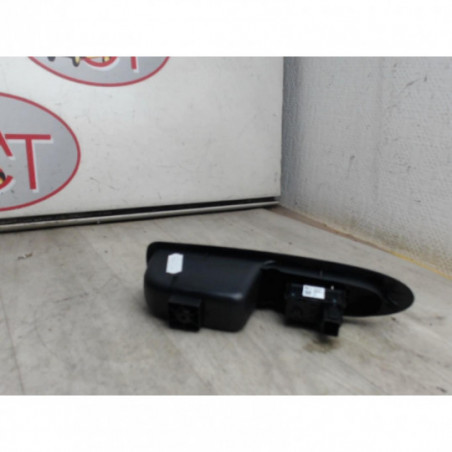 Interrupteur de leve vitre arriere droit CITROEN C4 II d’occasion