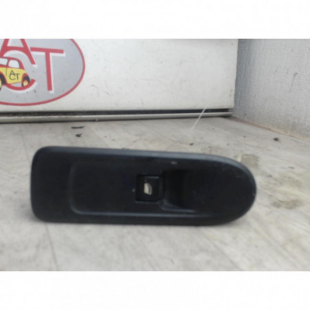 Interrupteur de leve vitre avant droit PEUGEOT 308 PHASE 1 d’occasion