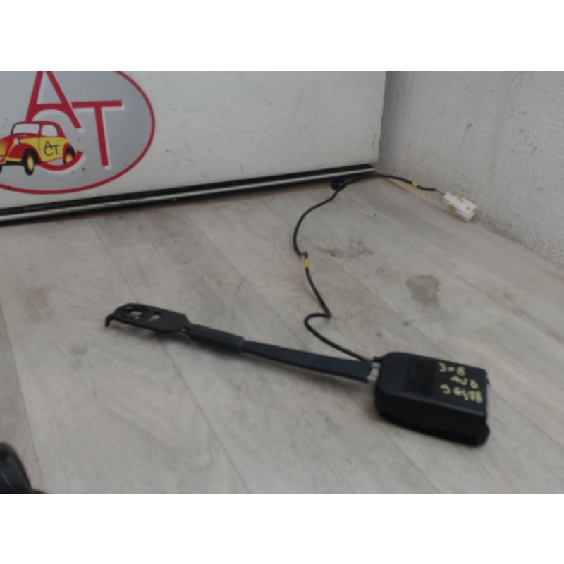 Attache ceinture avant droit PEUGEOT 308 PHASE 1 d’occasion