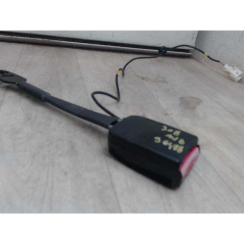 Attache ceinture avant droit PEUGEOT 308 PHASE 1 d’occasion