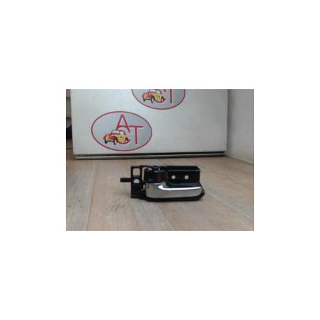 Poignee interieur arriere gauche TOYOTA COROLLA VERSO II PHASE 1 d’occasion