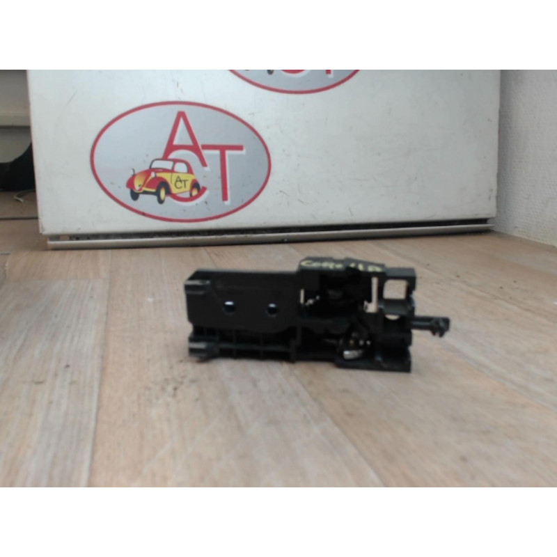Poignee interieur arriere gauche TOYOTA COROLLA VERSO II PHASE 1 d’occasion