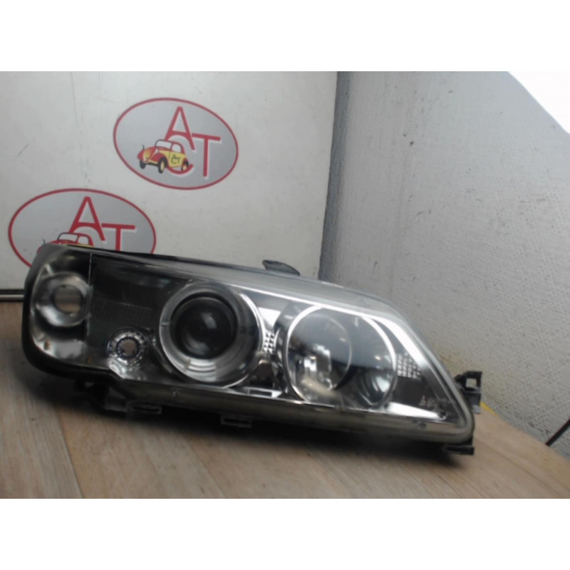 Optique avant principal droit (feux)(phare) PEUGEOT  d’occasion