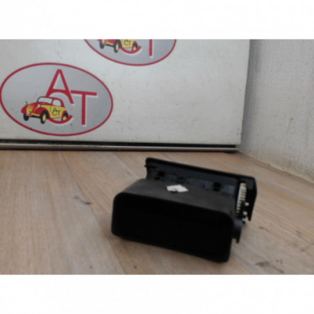 Aerateur tableau de bord avant gauche TOYOTA COROLLA VERSO II PHASE 1 d’occasion