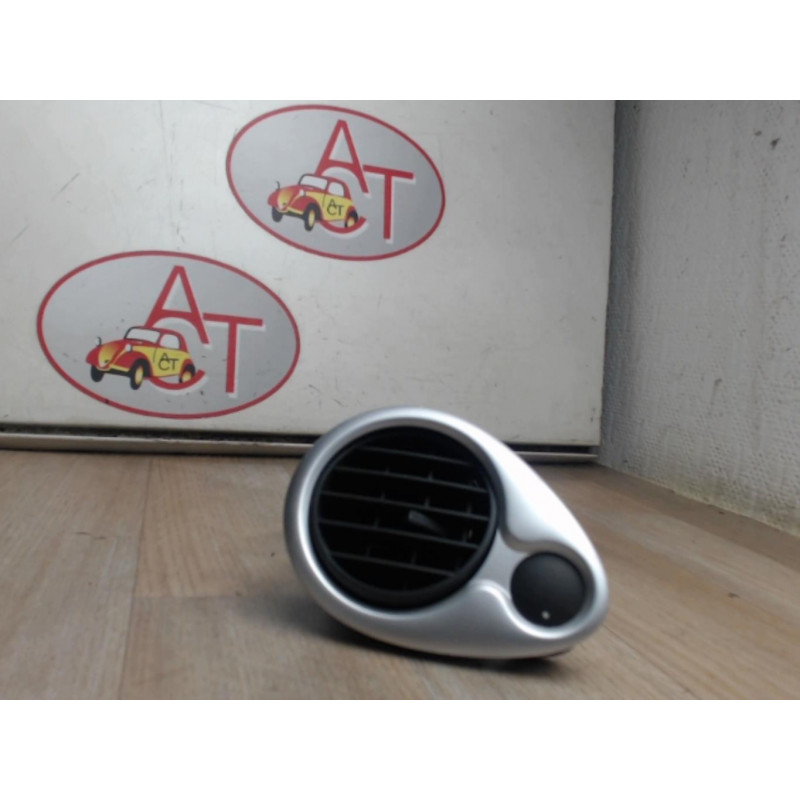 Aerateur tableau de bord avant gauche RENAULT CLIO III PHASE 1 d’occasion