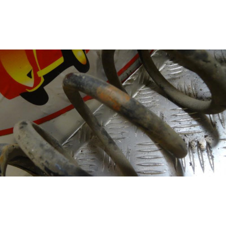 Ressort de suspension arriere gauche FORD MONDEO II d’occasion