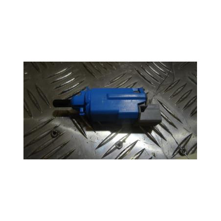 Contacteur embrayage RENAULT TWINGOIII III d’occasion