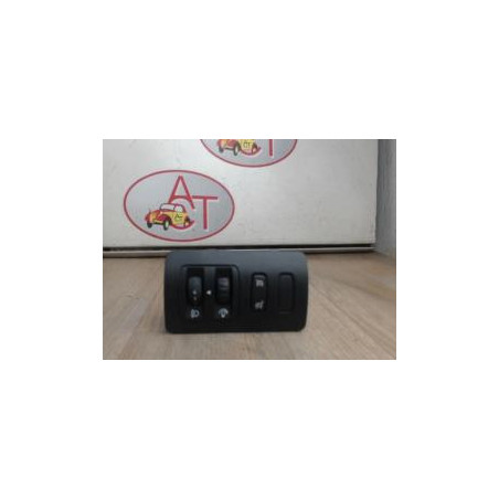 Commande de reglage hauteur de phare RENAULT CLIO III PHASE 1 d’occasion