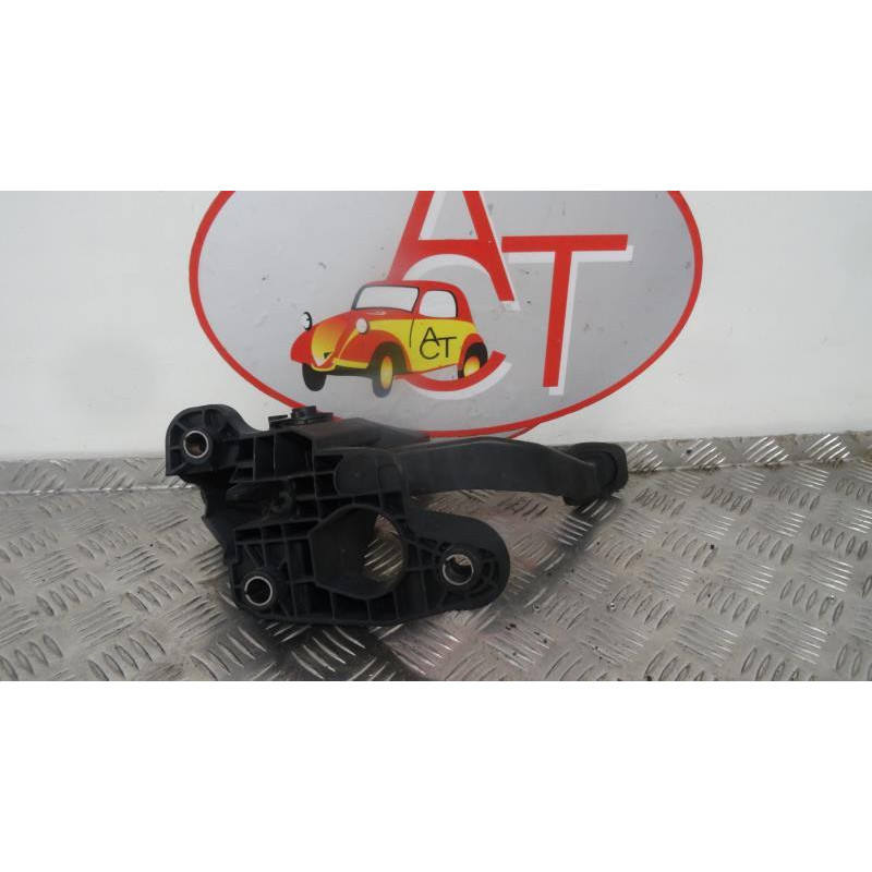 Pedalier d'embrayage RENAULT TWINGOIII III d’occasion