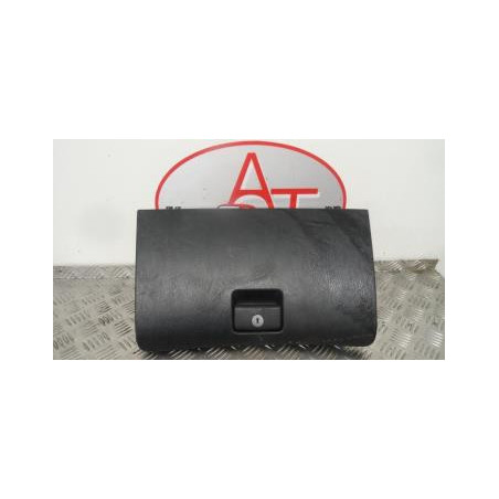 Boite a gants TOYOTA COROLLA VERSO II PHASE 1 d’occasion