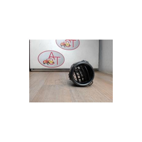 Aerateur tableau de bord avant gauche TOYOTA YARIS 100H d’occasion