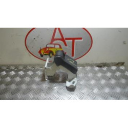 Charniere de porte de coffre droit PEUGEOT EXPERT PHASE 1 COMBI d’occasion