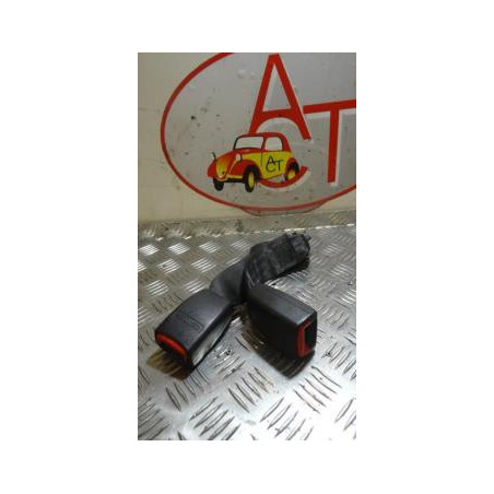 Attache ceinture arriere gauche HYUNDAI  d’occasion