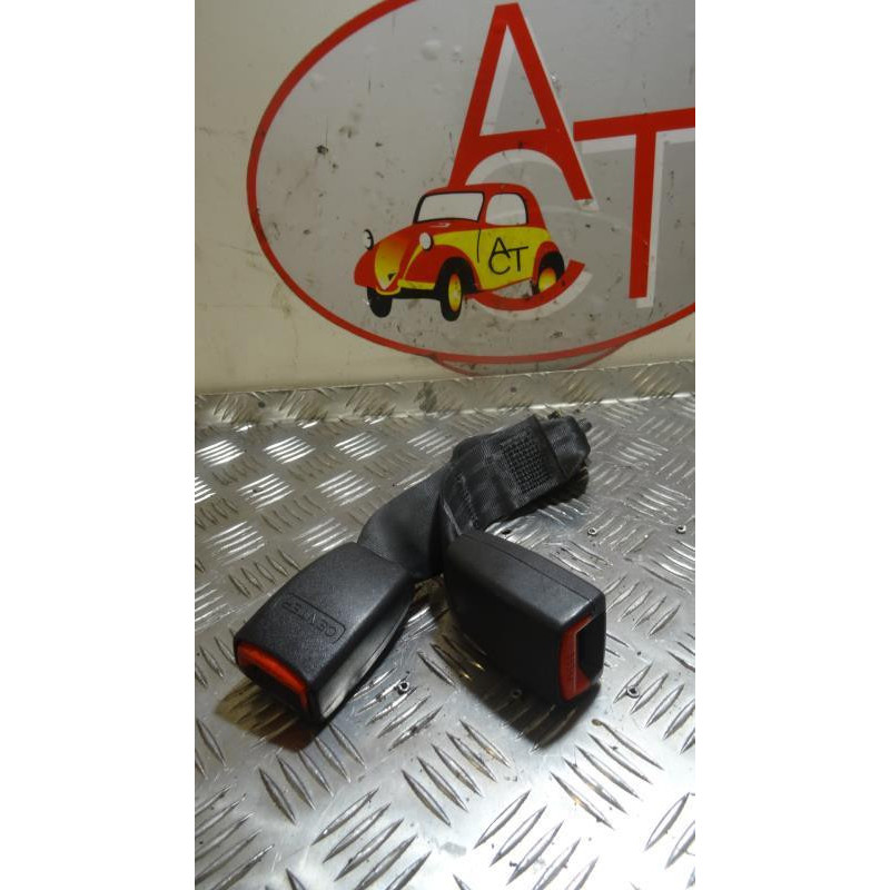 Attache ceinture arriere gauche HYUNDAI  d’occasion