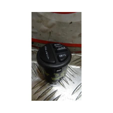 Commande autoradio FORD COUGAR COUPE (ECX/W) 2.0 16V d’occasion