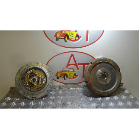 Volant moteur TOYOTA YARIS 100H d’occasion