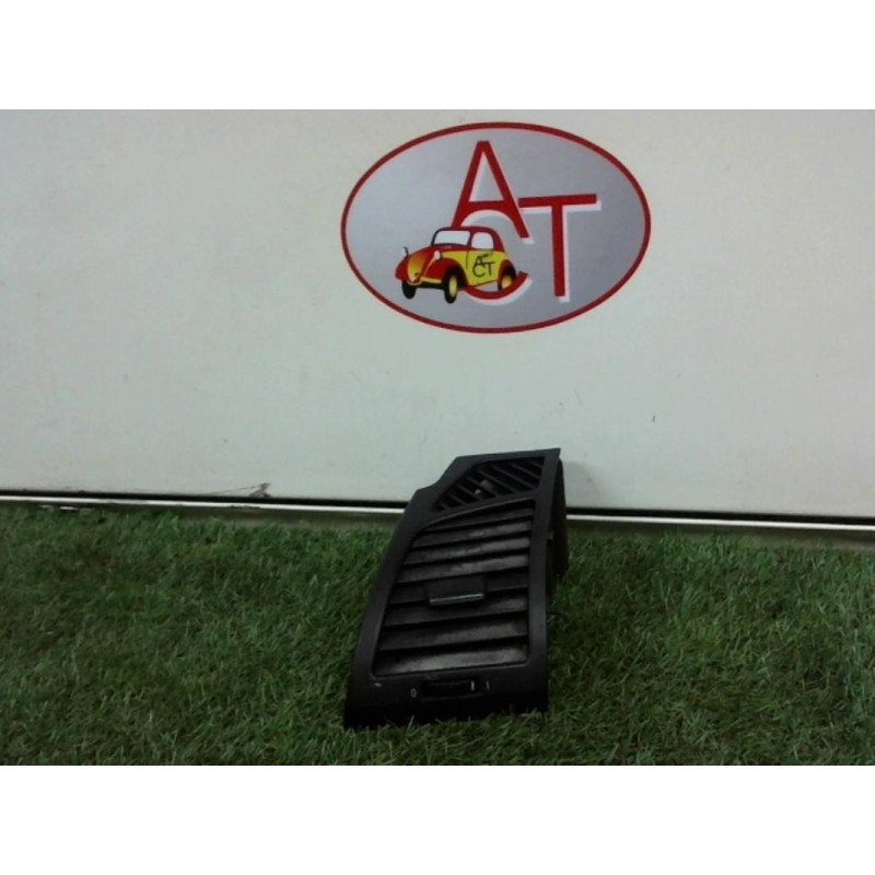 Aerateur tableau de bord avant gauche BMW SERIE 1 (E87) PHASE 1 d’occasion