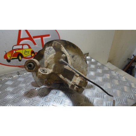 Fusee arriere gauche FORD COUGAR COUPE (ECX/W) 2.0 16V d’occasion