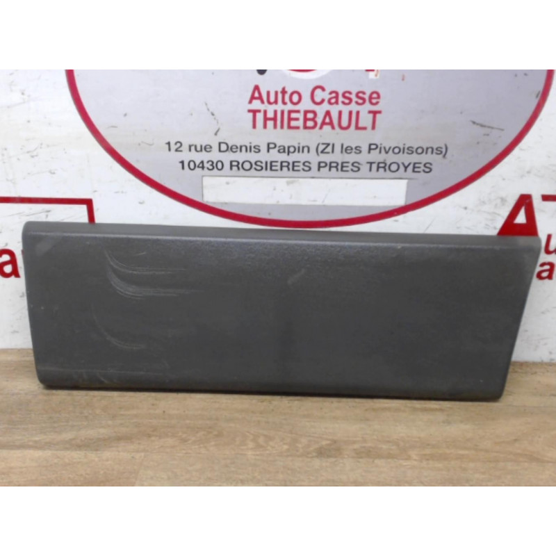 Baguette de porte avant droite FORD TRANSIT CHASSIS CABINE 2000 d’occasion